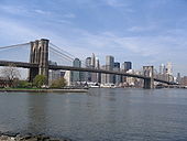 Brooklyn Bridge depuis Fulton Landing Park