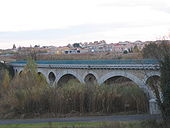 Chemins de fer de l'Hérault - Maureilhan et viaduc.jpg
