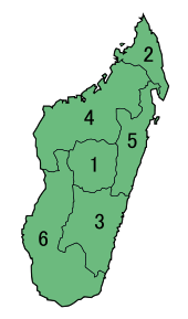 Carte de Madagascar indiquant son découpage en 6 provinces, ou faritany.