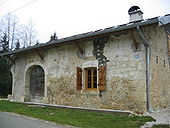 Maison typique du Jura 10.jpg