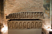 Sarcophage Paléochrétien dit du Comte de Toulouse Guillaume Taillefer, Basilique Saint-Sernin.jpg