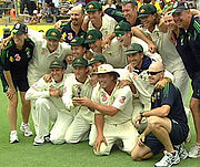 Photographie représentant plusieurs joueurs de l'équipe d'Australie, en 2006.