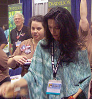 Claudia Black au ComicCon 2004, San Diego