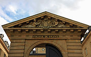 Fronton du Collège de France