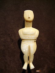 Cycladic female figurine 2.jpg