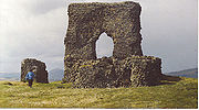 Dunnideer Castle.jpg