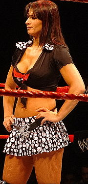 Lisa Marie Varon (alors appelée Victoria), lors d'un show de Raw.