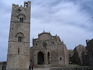 Erice - Chiesa matrice et campanile.JPG