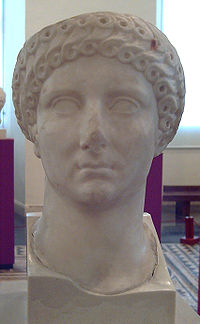Buste en marbre d'Agrippine l'aînée. Portrait officiel datant de la première moitié du Ier siècle après J.-C.