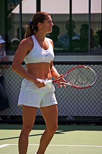 Amelie Mauresmo Australian Open 2005.jpg