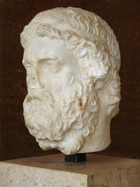 Buste romain d'Anacréon au musée du Louvre.