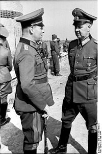 Le général Adolf Kuntzen (à droite), ici avec Erwin Rommel