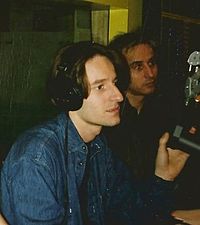 Difool (à gauche) et le Doc (à droite), dans les studios de Fun Radio en 1993.