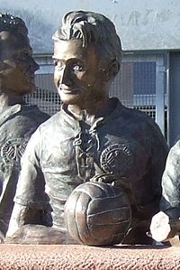 Fritz Walter statue.jpg