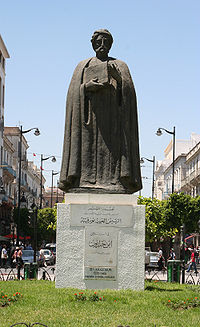 Statue d'Ibn Khaldoun à Tunis