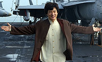 Jackie Chan sur un porte-avions en 2002