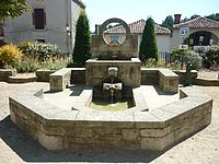 La fontaine Place de l'église