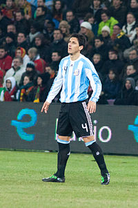 Nicolás Burdisso – Portugal vs. Argentina, 9th February 2011 (1).jpg