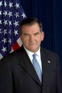 Thomas Joseph "Tom" Ridge  1e Secrétaire à la Sécurité intérieure des États-Unis 43e Gouverneur de Pennsylvanie