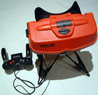 Virtual Boy en vue de trois-quart.