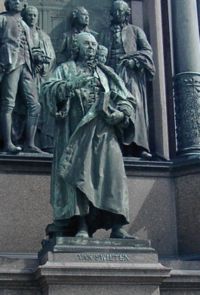 Statue de Gerard van Swieten (1700-1772).