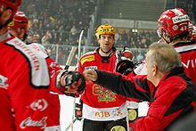 Accéder aux informations sur cette image nommée 20071228 EHCB vs La-Chaux-de-Fonds-Marko Tuomainen.jpg.