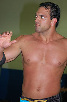 Aaron Stevens (wrestler).jpg