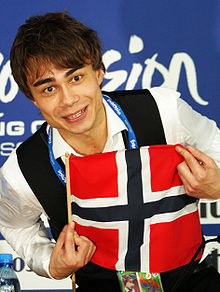 Accéder aux informations sur cette image nommée Alexander Rybak at the Eurovision press conference.jpg.