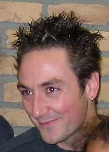André Borbé après son concert en 2004 au "Scailmont", commune de Manage, Hainaut, Belgique