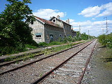La gare d'Aniche en 2009, vue du côté des voies.