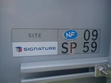 Arrière d’un panneau de signalisation fabriqué par Signature - Année 2009 - SP 59