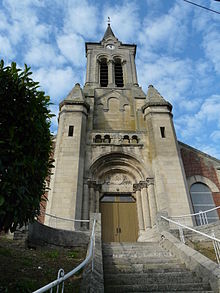 Photographie montrant l'église de Banteux