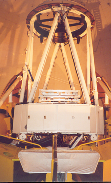 Tube ajouré du télescope, composé d'un entrelacs de tubes soutenant le miroir secondaire