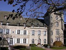  Le château de Montsalvy