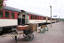 Le quai central avec les voitures du train La Vapeur du Trieux
