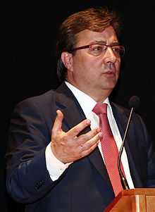 Guillermo Fernández Vara (2010).jpg