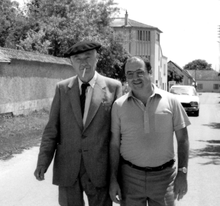 Gustave Thibon (à gauche) en compagnie de Bernard Antony