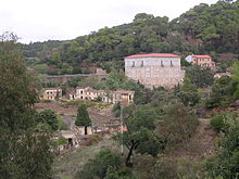 Photographie du bâtiment de la direction dit l' castello