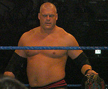 Kane durant son règne de ECW Champion.