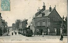 Carte postale ancienne montraint une rame du chemin de fer d'intérêt local qui desservit la ville de 1904 à 1933
