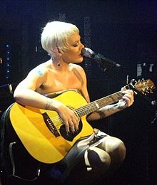 P!nk en concert à Seattle, 2006.