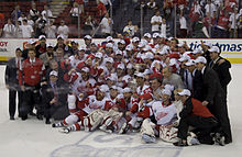 Photographie des Red Wings champions de la Coupe Stanley