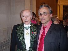 René de Obaldia en costume d'académicien en novembre 2007, avec Pascal Rannou