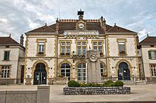La Mairie de Saint Siméon de Bressieux.
