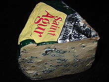 Portion de fromage Saint Agur.