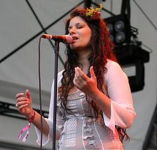 Sheila Chandra singing, 2008 cropped.jpg