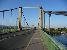 Pont suspendu de Triel-sur-Seine : vue de la chaussée.