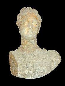 Buste de la déesse Aphrodite en marbre.