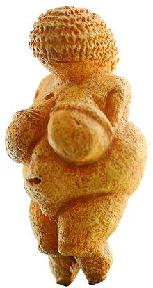 Vénus de Willendorf, généralement considérée comme la première représentation préhistorique de la déesse de la fertilité