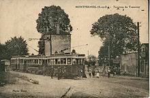 Carte postale ancienne montrant une rame de la STCRP au terminus de Montfermeil, constituée de 2 motrices 300 et d'une remorque
